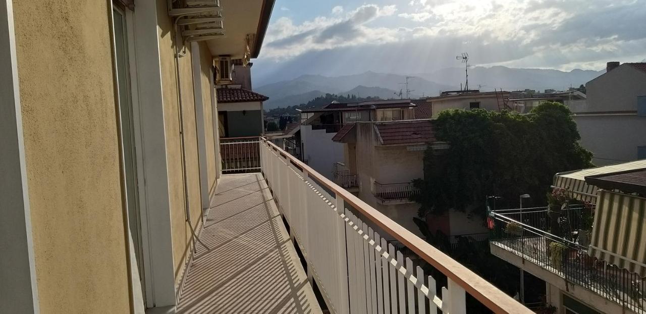 Sebastian House Casa Vacanze Giardini Naxos Exterior foto
